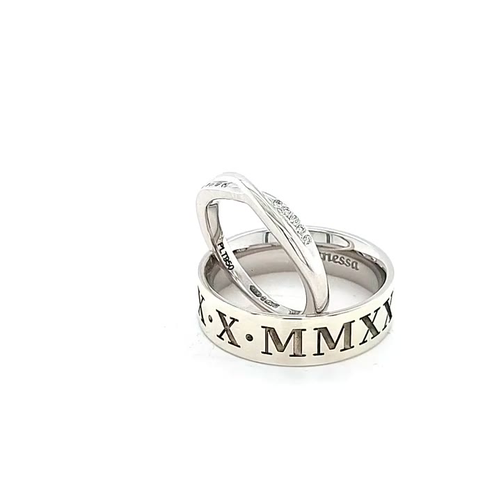 Finished ring made for an Oscar & Olivia customer, video 11